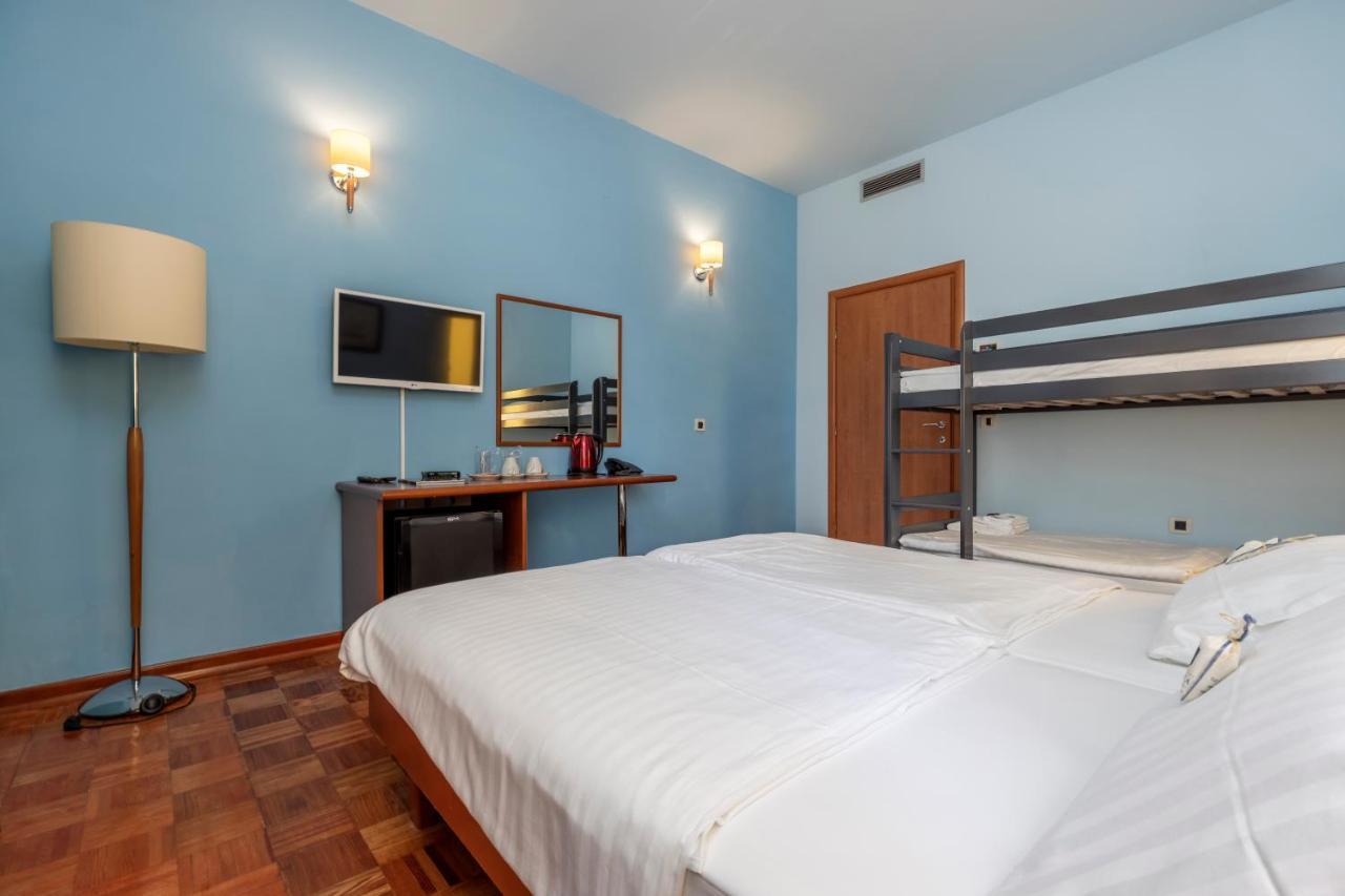 Hotel Manora Nerezine Bagian luar foto