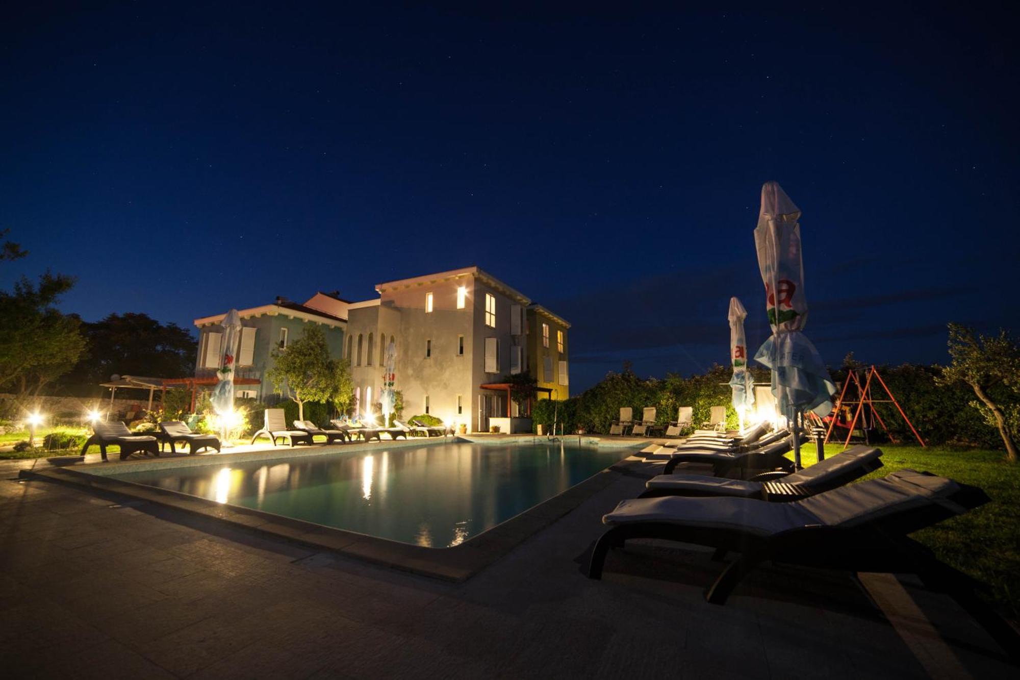 Hotel Manora Nerezine Bagian luar foto
