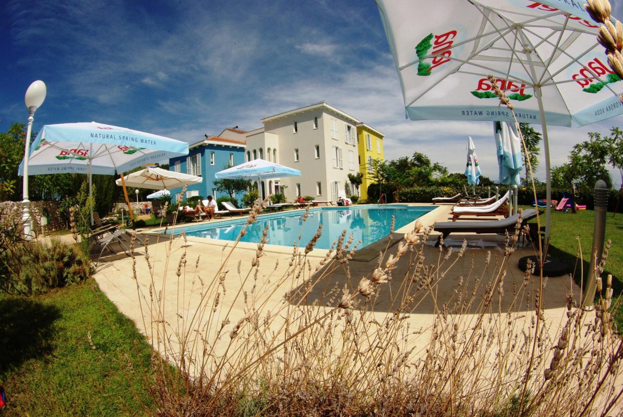 Hotel Manora Nerezine Bagian luar foto