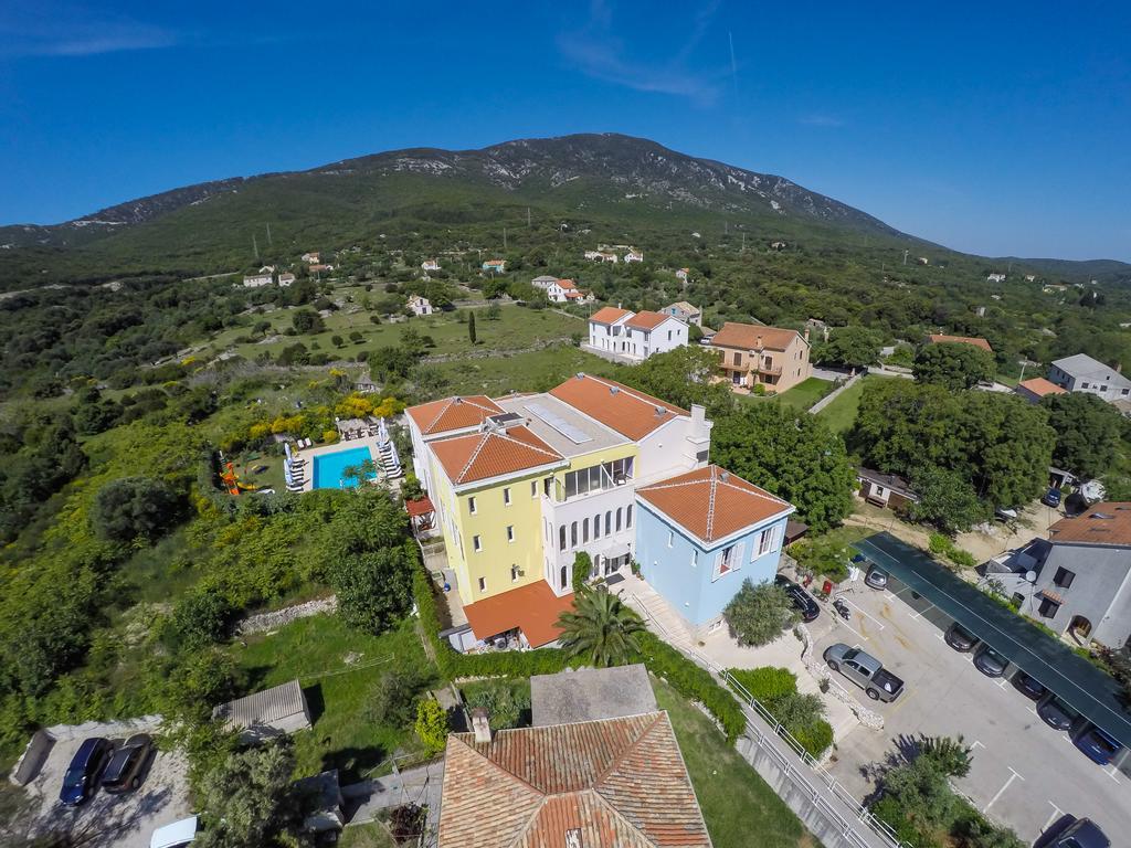 Hotel Manora Nerezine Bagian luar foto