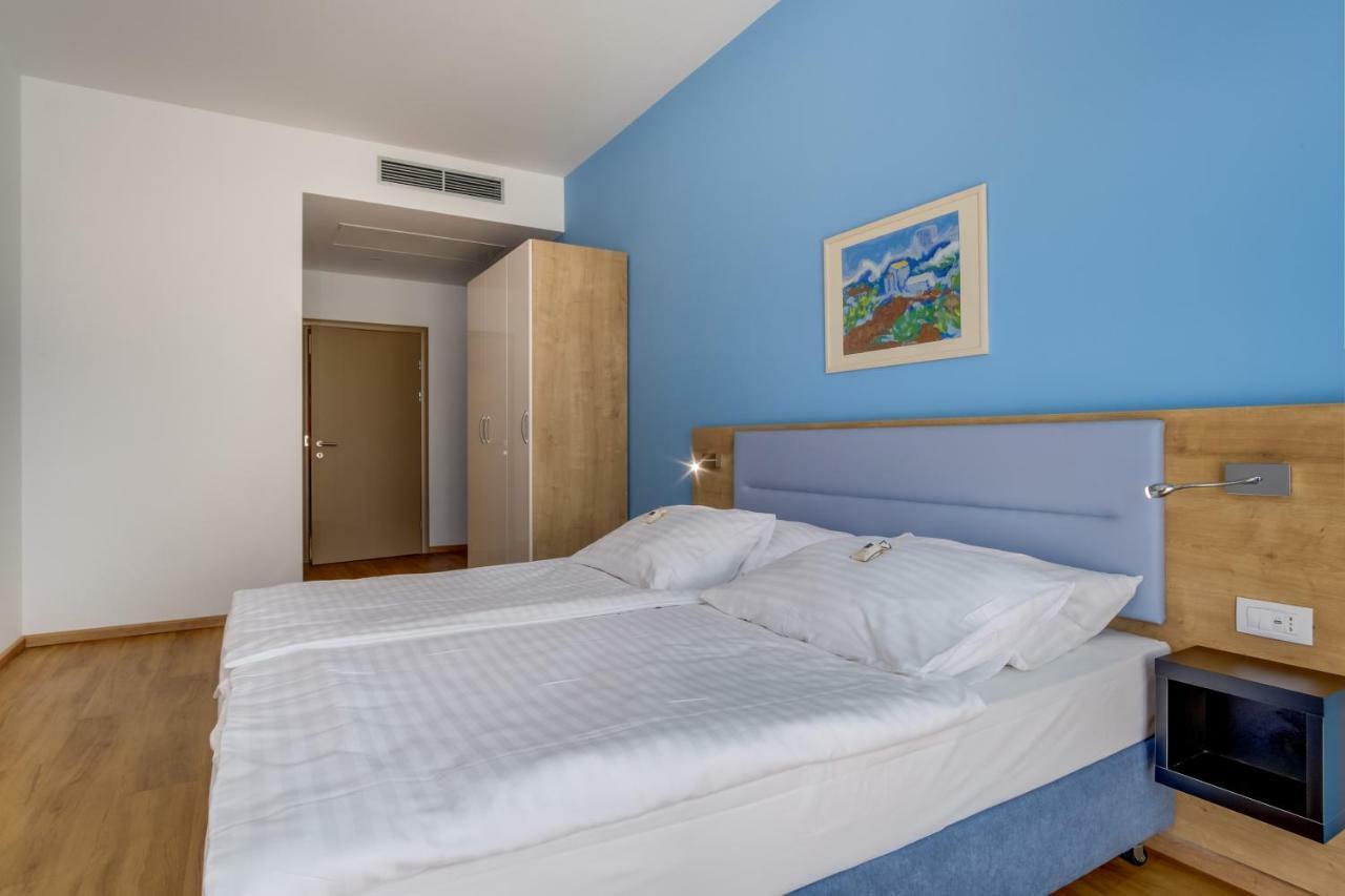 Hotel Manora Nerezine Bagian luar foto